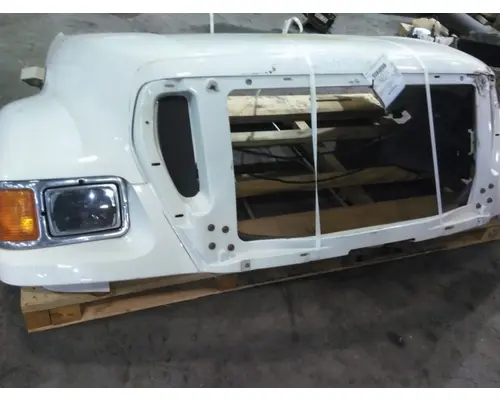 FORD F750SD (SUPER DUTY) HOOD