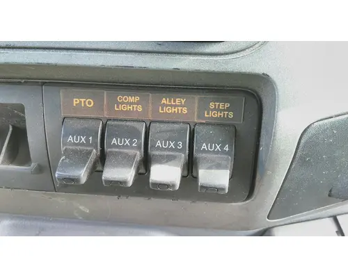 FORD F750SD (SUPER DUTY) INTERIOR PARTS, MISC.