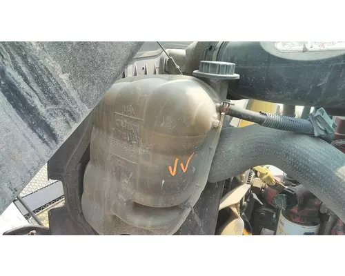 FORD F750SD (SUPER DUTY) RADIATOR OVERFLOW TANK