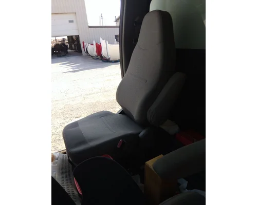 FORD F750SD (SUPER DUTY) SEAT, FRONT