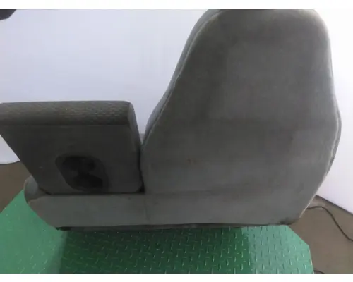 FORD F750SD (SUPER DUTY) SEAT, FRONT