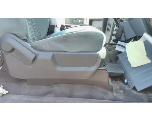 FORD F750SD (SUPER DUTY) SEAT, FRONT