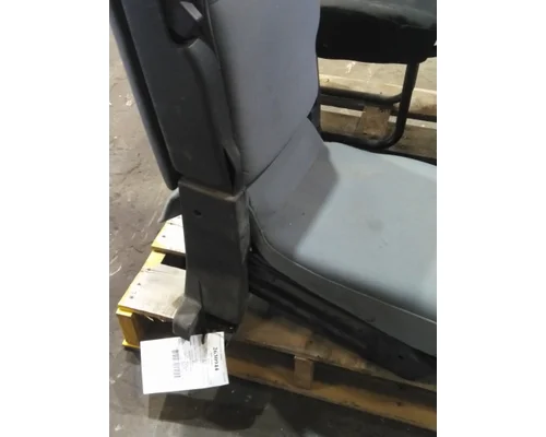 FORD F750SD (SUPER DUTY) SEAT, FRONT
