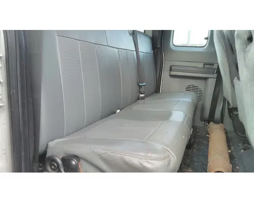 FORD F750SD (SUPER DUTY) SEAT, REAR