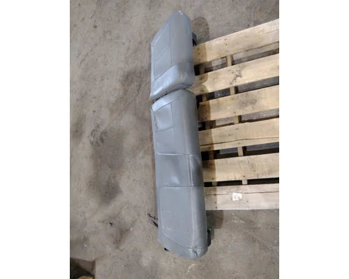 FORD F750SD (SUPER DUTY) SEAT, REAR