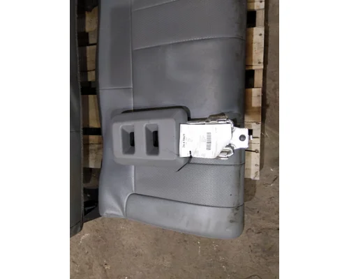 FORD F750SD (SUPER DUTY) SEAT, REAR