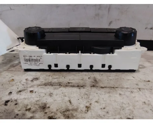 FORD F750SD (SUPER DUTY) TEMPERATURE CONTROL