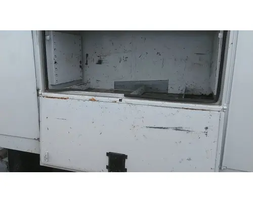 FORD F750SD (SUPER DUTY) WHOLE TRUCK FOR RESALE