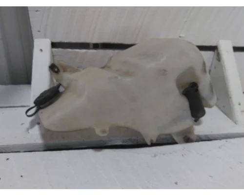 FORD F750SD (SUPER DUTY) WINDSHIELD WASHER RESERVOIR