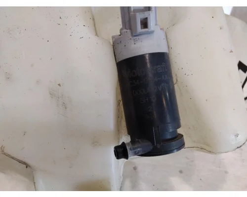 FORD F750SD (SUPER DUTY) WINDSHIELD WASHER RESERVOIR