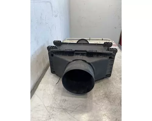 FORD F750 Air Cleaner