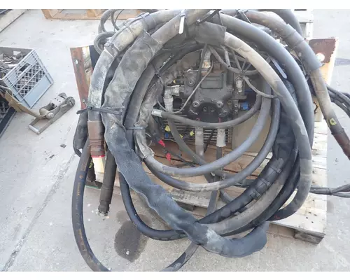 FORD F750 Axle Assy, Fr (4WD)