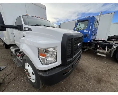 FORD F750 Bumper Assembly, Front