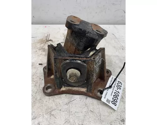 FORD F750 Cab Mount