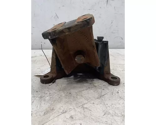 FORD F750 Cab Mount