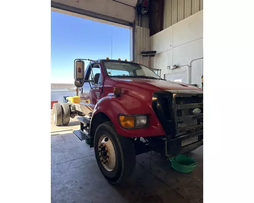 FORD F750 Cab