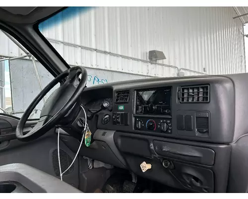 FORD F750 Cab