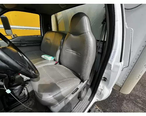FORD F750 Cab