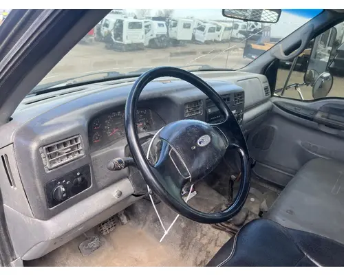 FORD F750 Cab