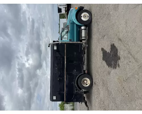 FORD F750 Complete Vehicle