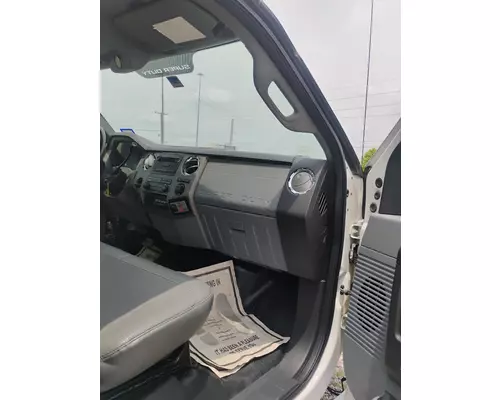 FORD F750 Complete Vehicle