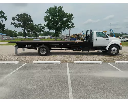 FORD F750 Complete Vehicle