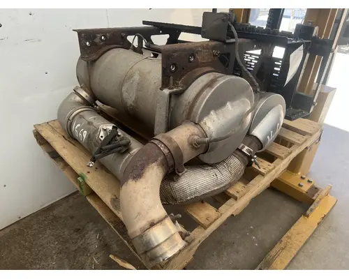 FORD F750 DPF (Diesel Particulate Filter)