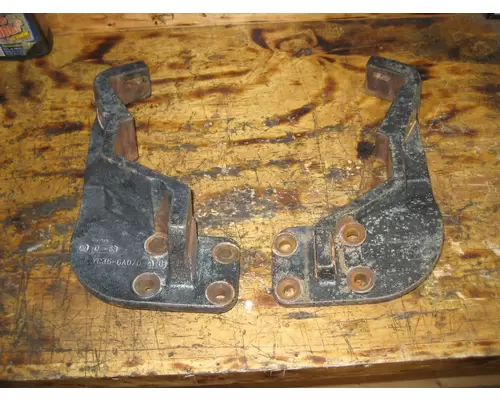 FORD F750 Engine Mounts