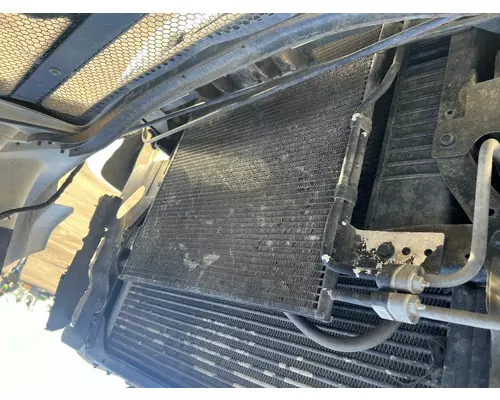 FORD F750 Intercooler