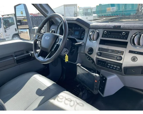 FORD F750 Vehicle For Sale