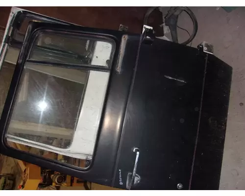FORD F800 1987-1999 DOOR ASSEMBLY, FRONT