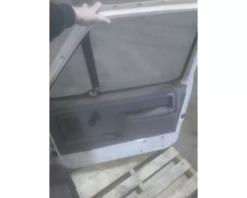 FORD F800 1987-1999 DOOR ASSEMBLY, FRONT