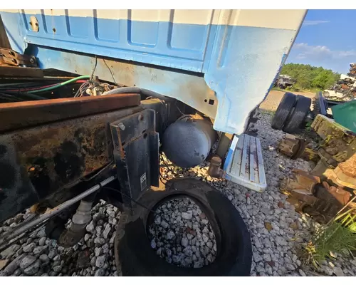 FORD F800 Air Tank