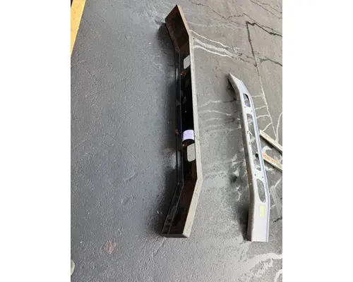 FORD F800 Bumper Assembly, Front