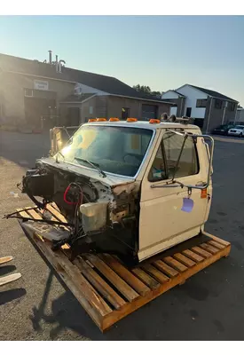 FORD F800 Cab