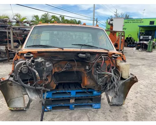 FORD F800 Cab