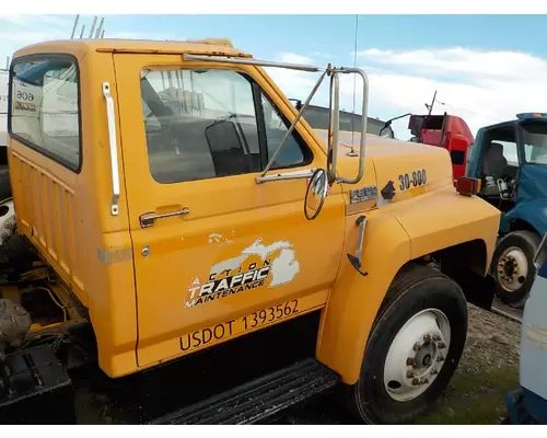 FORD F800 Cab