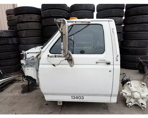 FORD F800 Cab