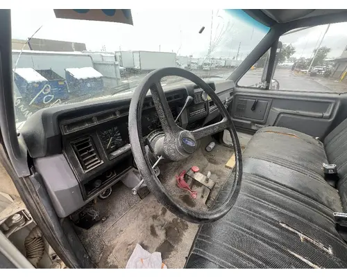 FORD F800 Cab