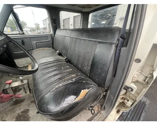 FORD F800 Cab