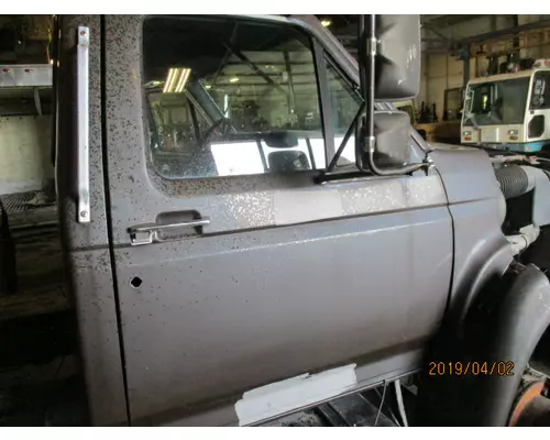 FORD F800 DOOR ASSEMBLY, FRONT