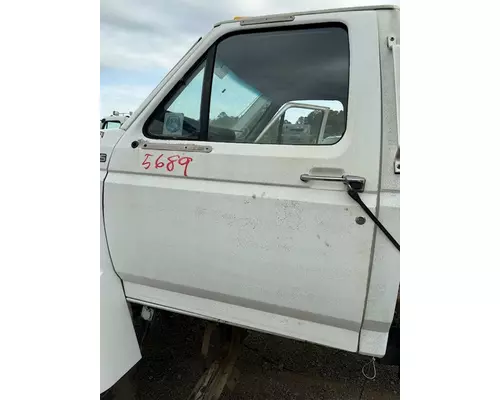 FORD F800 Door Assembly, Front
