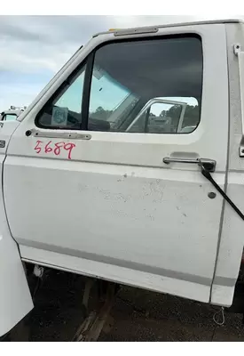 FORD F800 Door Assembly, Front