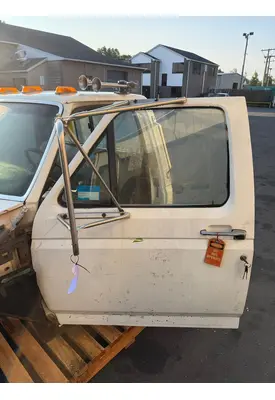 FORD F800 Door Assembly, Front