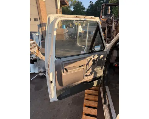 FORD F800 Door Assembly, Front