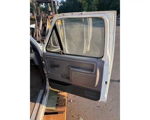 FORD F800 Door Assembly, Front