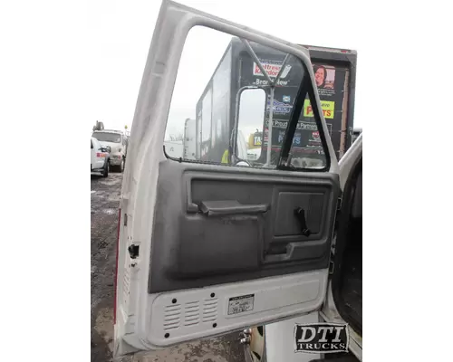 FORD F800 Door Assembly, Front