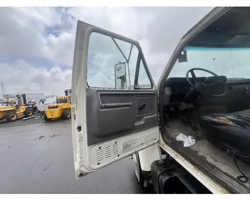 FORD F800 Door Assembly, Front