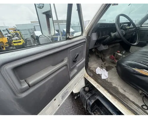 FORD F800 Door Assembly, Front