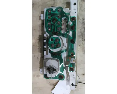 FORD F800 GAUGE CLUSTER